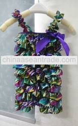 Prevalent Design Fashion Baby Boutique sale promotion! latest fashion posh design satin romper for b