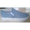 sneakers,canvas shoes