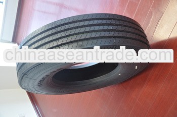 13R22.5 Front wheel tyre for heavy duty trucks