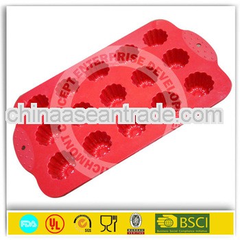15 cup flowers shape silicone muffin baking pan