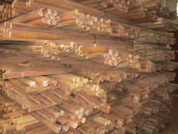 SELL WOODEN SHOVEL HANDLE (RAW MATERIAL)