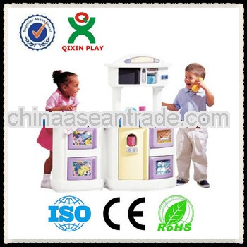2013 kindergaten toy/toy kitchen for kids/plastic kitchen set toys QX-B7803