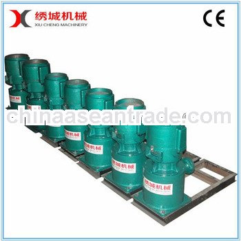 Animal feed pellet machine