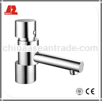 Antique design bathroom brass basin faucet
