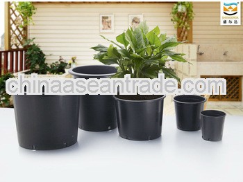 Black 2 gallon garden pot