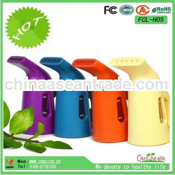 Clothes Hanging Mini Steam Iron