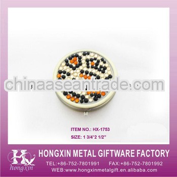 HX-1753 Round diamond metal mini pill box keychain
