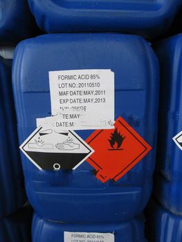 In 25kgs plastic drums formic acid 85% -factory prices