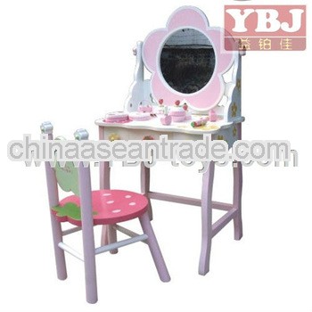 Newest kids table and chairs