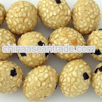 Sesame coated peanuts