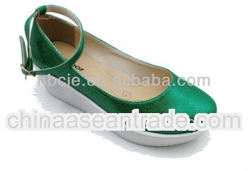 TODDER-1001 shinning PU upper and white PU outsole women colorful dress shoes