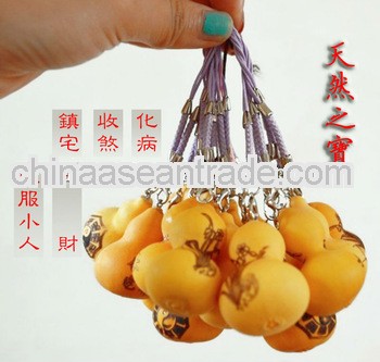 The decorative gourds