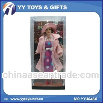 The latest fashion dolls with backup clothes