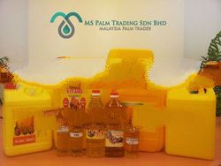Plastic Bottle Packing Refined RBD Palm Olein