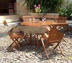 Classic Outdoor Furniture Set