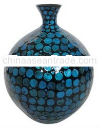 Lacquer vase